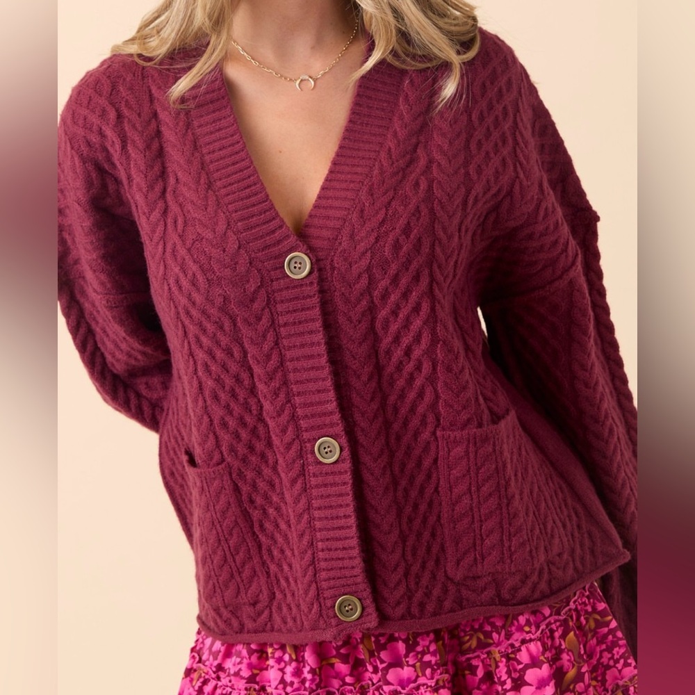 Pink Lily Wine Color Cranberry Chunky Cardigan Women’s XS EUC  Cropped Boxy Cut